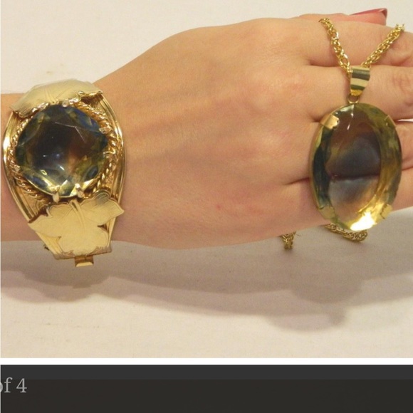 Meet your Posher, Ruthie - Picture 2 of 5